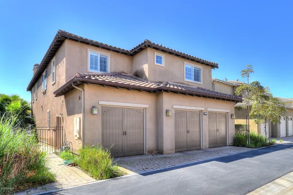 $5,600 | 4103 Caribbean Street, Oxnard, CA 93035