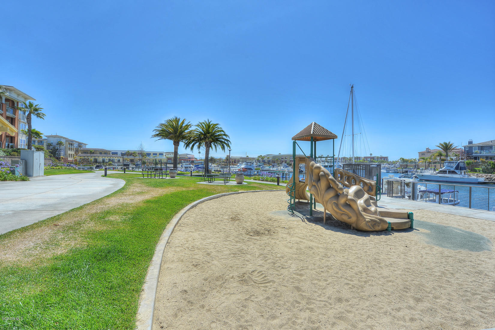 4103 Caribbean Street Oxnard, CA 93035 - Photo 42 of 45 318066_caribbean_086