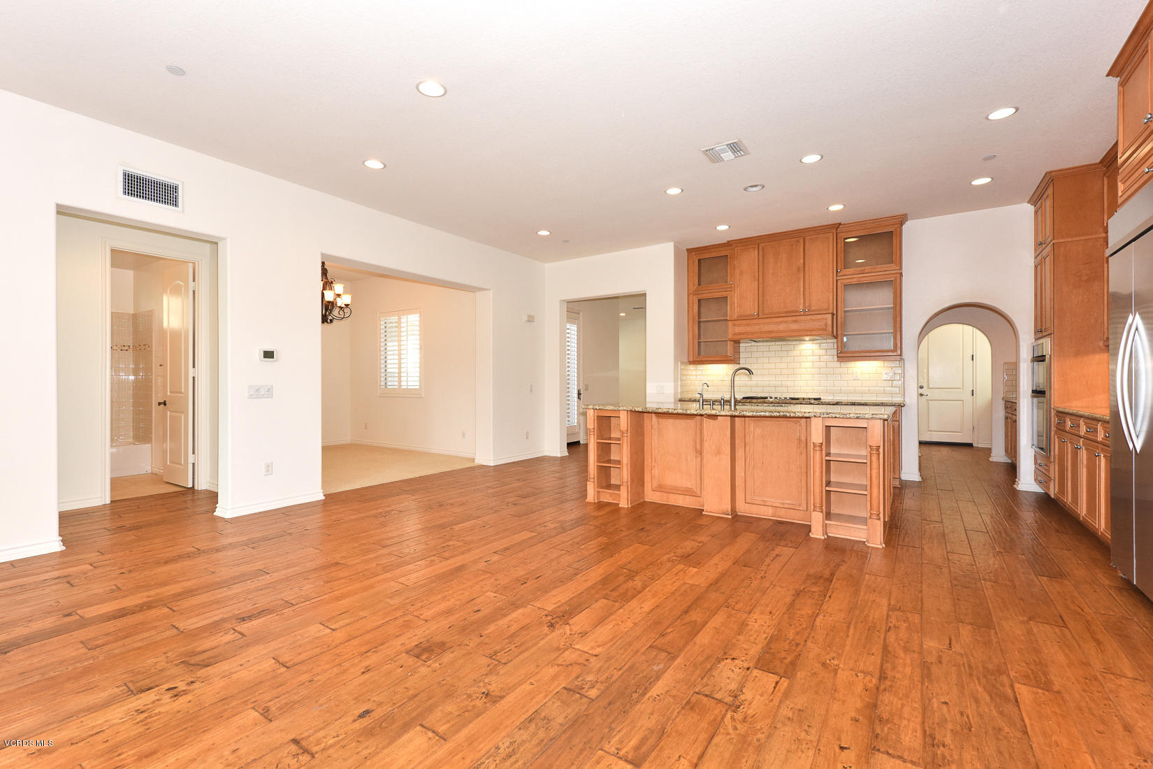 4103 Caribbean Street Oxnard, CA 93035 - Photo 6 of 45 318066_caribbean_016