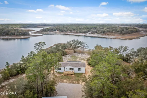 $349,999 | 2934 Shoreline Drive, Chipley, FL 32428