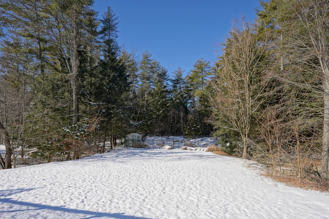 15 Finn Avenue Newfields, NH 03856 - Photo 4 of 38
