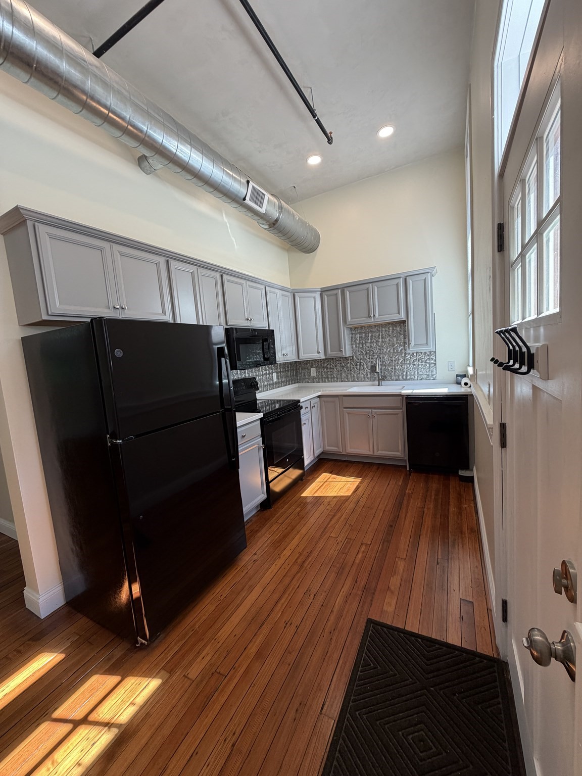 352 Manchaug Road, Unit 2 Sutton, MA 01590 - Photo 6 of 6 Gallery Image 6