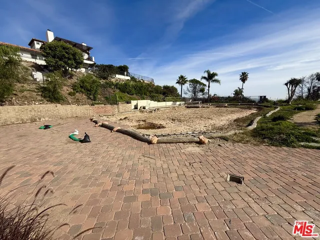 $695,000 | 23311 Pompano Street, Malibu, CA 90265