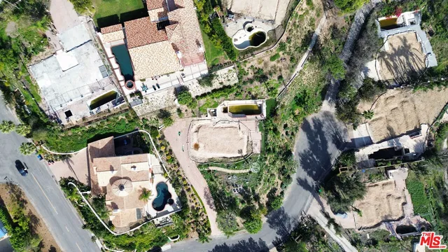 $695,000 | 23311 Pompano Street, Malibu, CA 90265