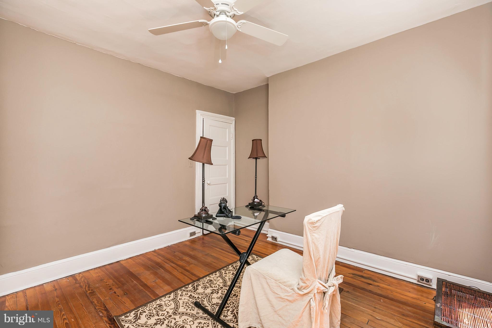 4024 Roland Avenue Baltimore, MD 21211 - Photo 22 of 28 Rear Bedroom