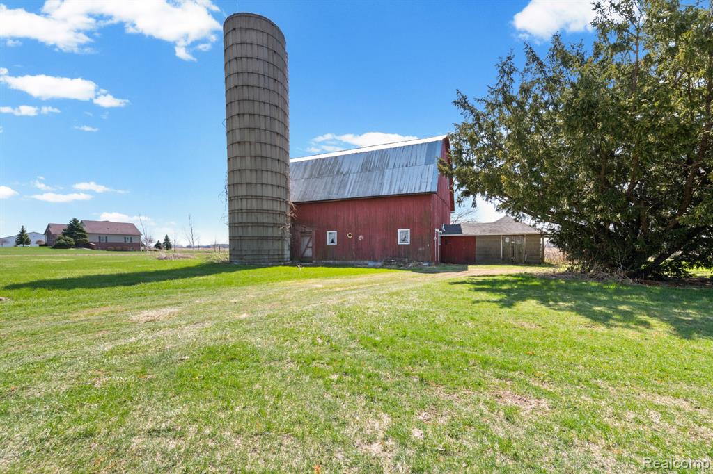 9269 Dixon Road Monroe, MI 48161 - Photo 46 of 57