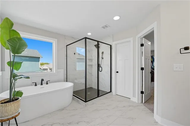 $625,000 | 13785 Northwest 71 Street, Parkville, MO 64152