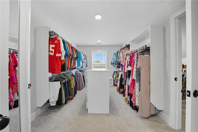 $625,000 | 13785 Northwest 71 Street, Parkville, MO 64152