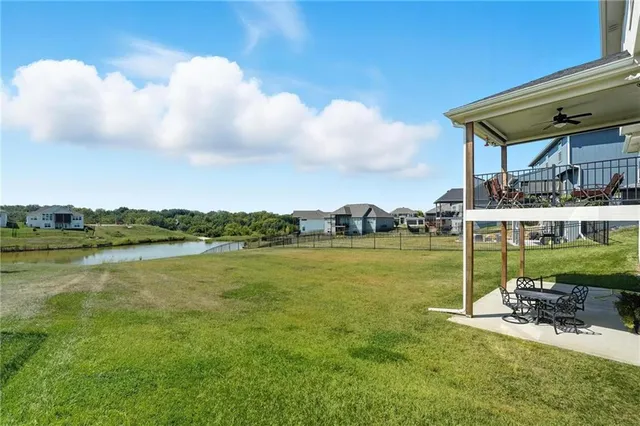 $625,000 | 13785 Northwest 71 Street, Parkville, MO 64152