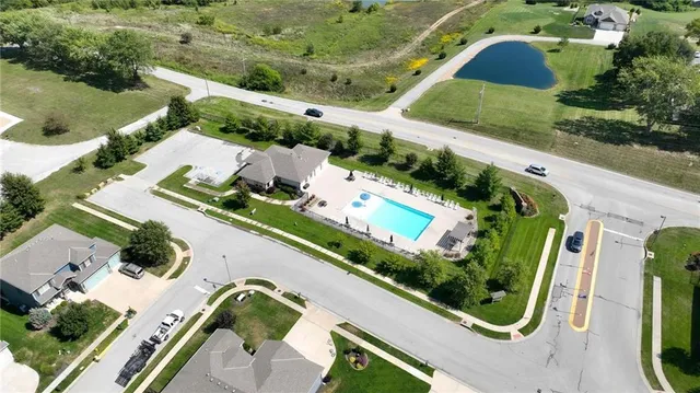 $625,000 | 13785 Northwest 71 Street, Parkville, MO 64152