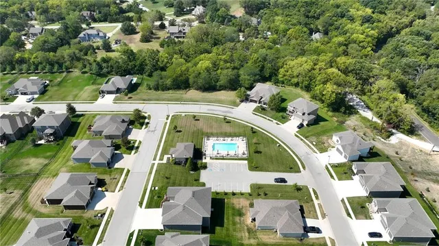 $625,000 | 13785 Northwest 71 Street, Parkville, MO 64152