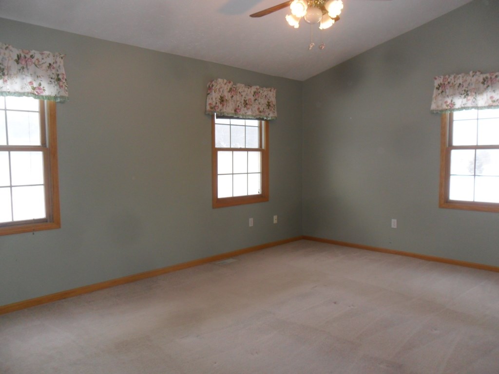 8694 South 33 Road Cadillac, MI 49601 - Photo 15 of 20 1829620-14.JPG