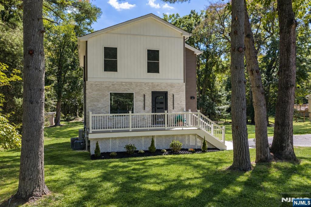 61 Nomoco Road Freehold, NJ 07728 - Photo 2 of 36 Gallery Image 2