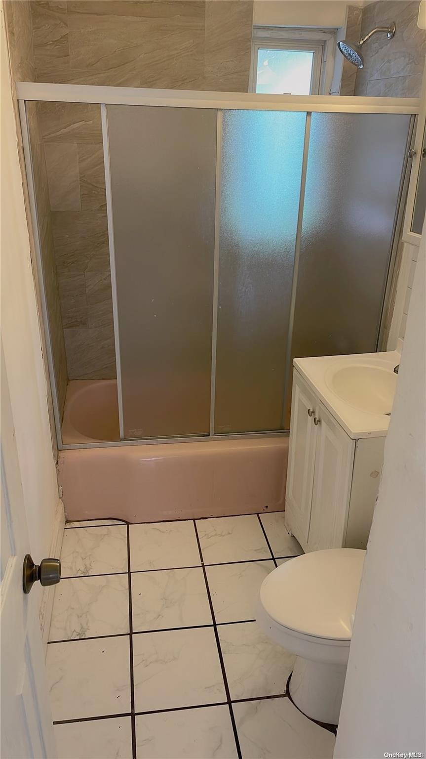 173-18 143rd Road Queens, NY 11434 - Photo 19 of 25