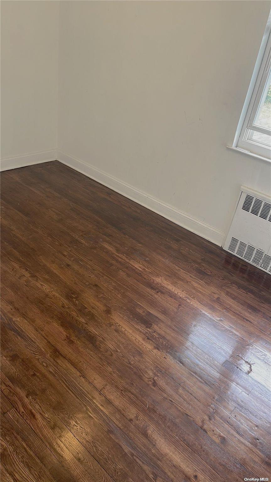 173-18 143rd Road Queens, NY 11434 - Photo 5 of 25