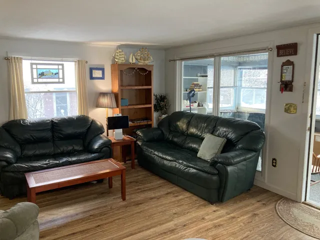 $849,000 | 20 Campton Street, Hampton, NH 03874