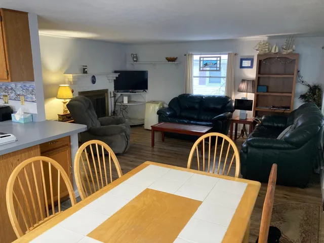 $849,000 | 20 Campton Street, Hampton, NH 03874