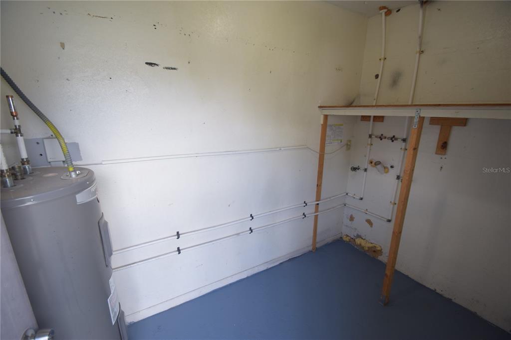 117 Leelon Road, Unit 117 Lakeland, FL 33809 - Photo 11 of 13 a view of storage and utility room with closet