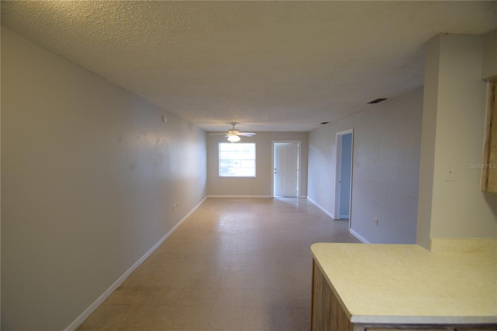 117 Leelon Road, Unit 117 Lakeland, FL 33809 - Photo 10 of 13 a view of a room with windows