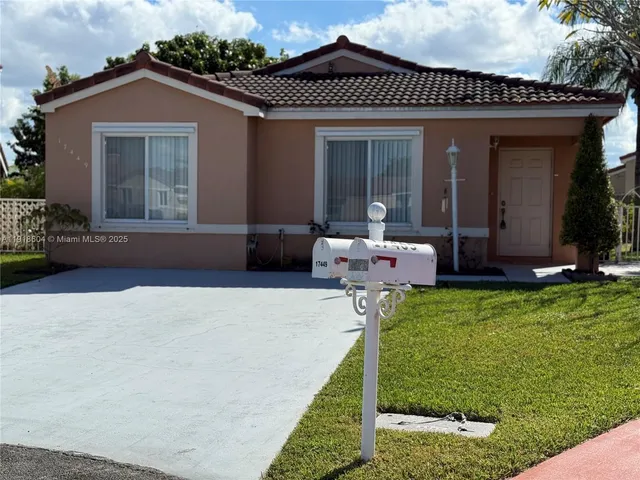 $3,000 | 17449 Southwest 143rd Place, Miami, FL 33177