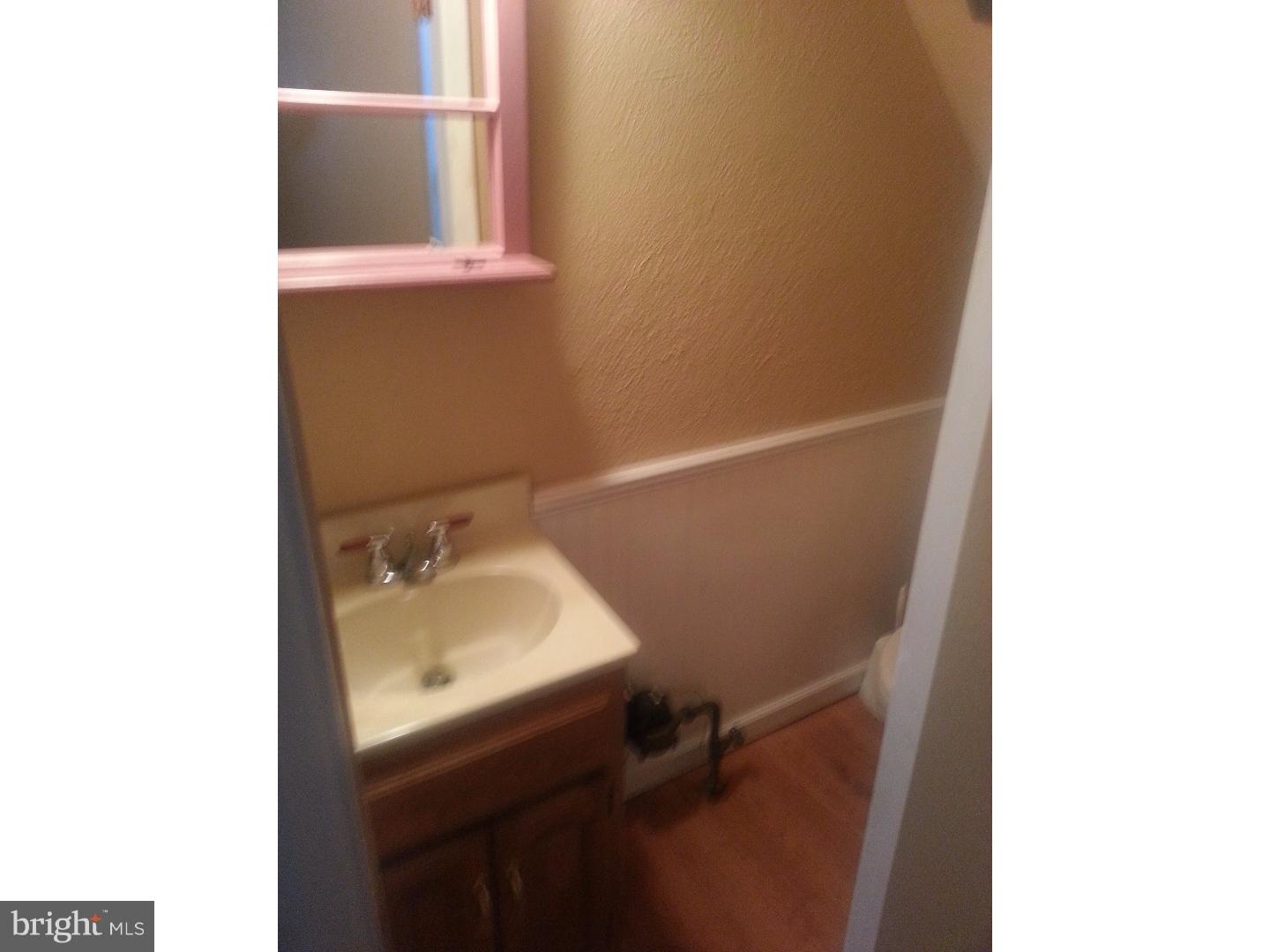 12210 Aster Road Philadelphia, PA 19154 - Photo 14 of 16 Half Bath