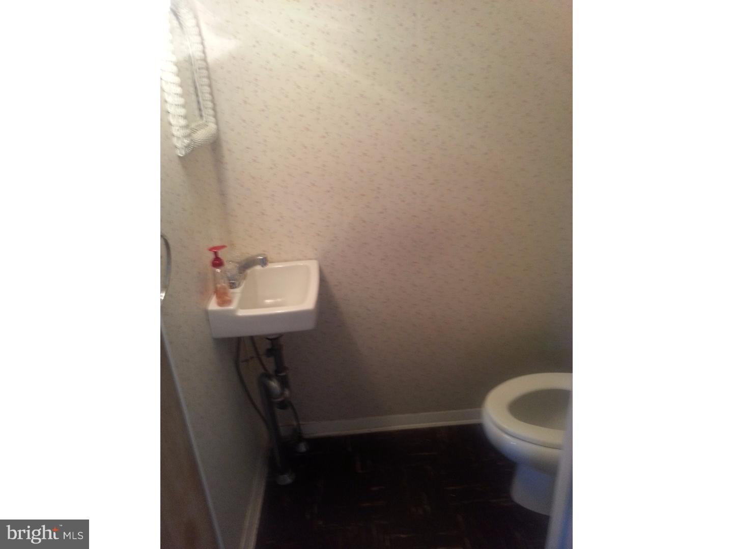 12210 Aster Road Philadelphia, PA 19154 - Photo 7 of 16 Half Bath