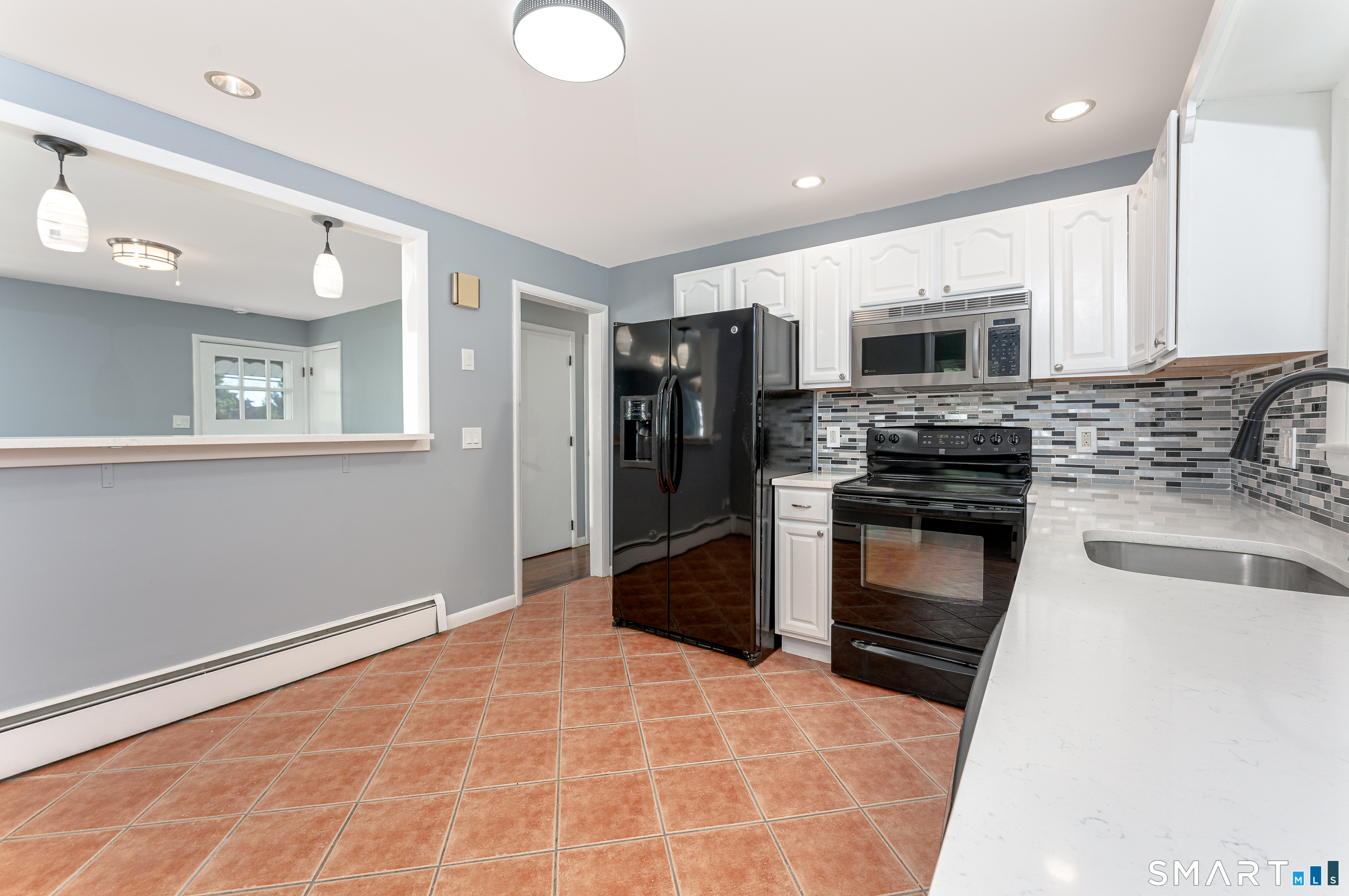 47 Juniper Ridge Drive Waterbury, CT 06708 - Photo 13 of 25 Gallery Image 13