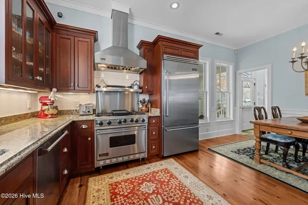 $995,000 | 203 Vandemere Street, Oriental, NC 28571