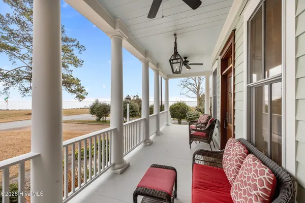 $995,000 | 203 Vandemere Street, Oriental, NC 28571