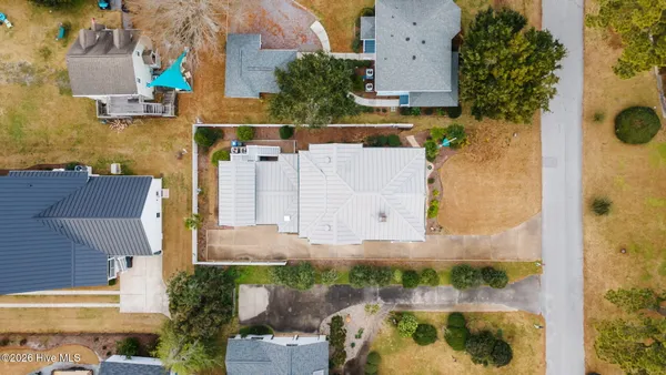 $995,000 | 203 Vandemere Street, Oriental, NC 28571