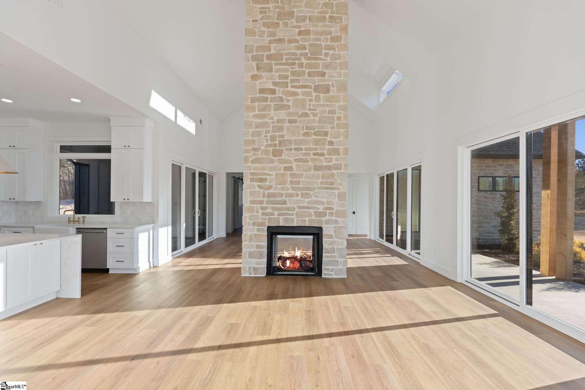 541 East Airport Road Greer, SC 29651 - Photo 6 of 49 Gallery Image 6
