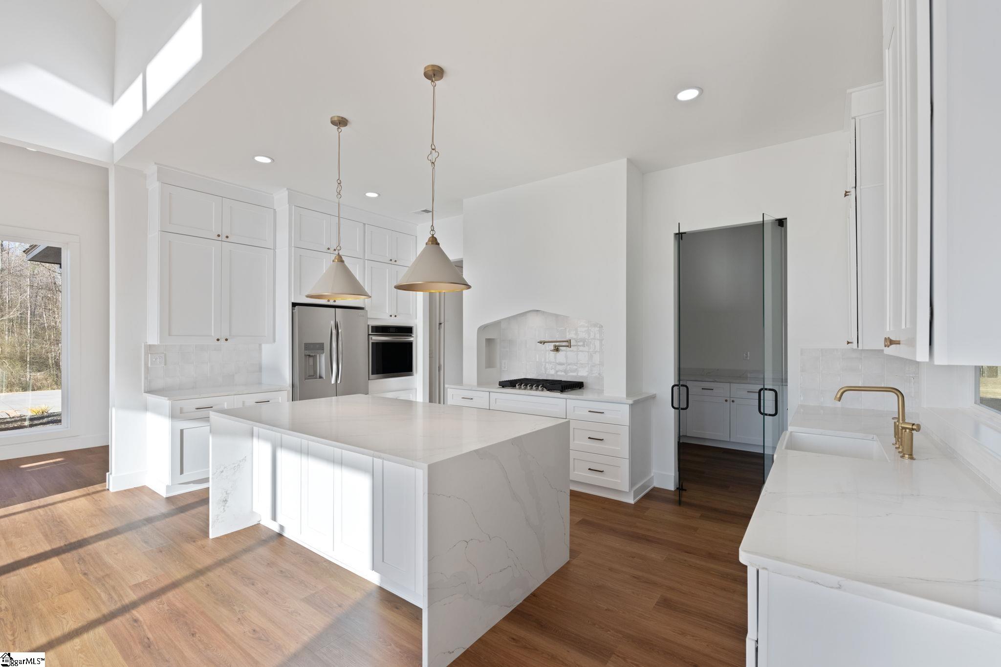 541 East Airport Road Greer, SC 29651 - Photo 10 of 49 Gallery Image 10