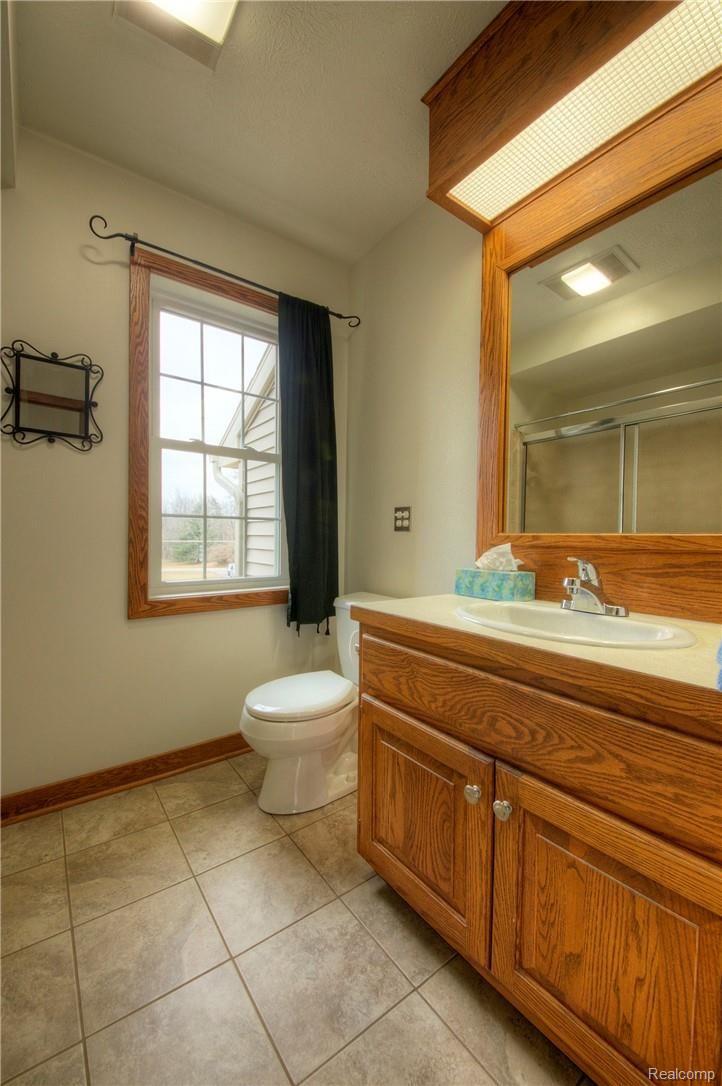 9213 Coleman Road Haslett, MI 48840 - Photo 63 of 99 Full Bath