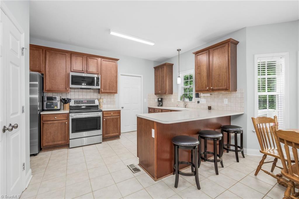 701 Barrocliff Road Clemmons, NC 27012 - Photo 7 of 19 Gallery Image 7