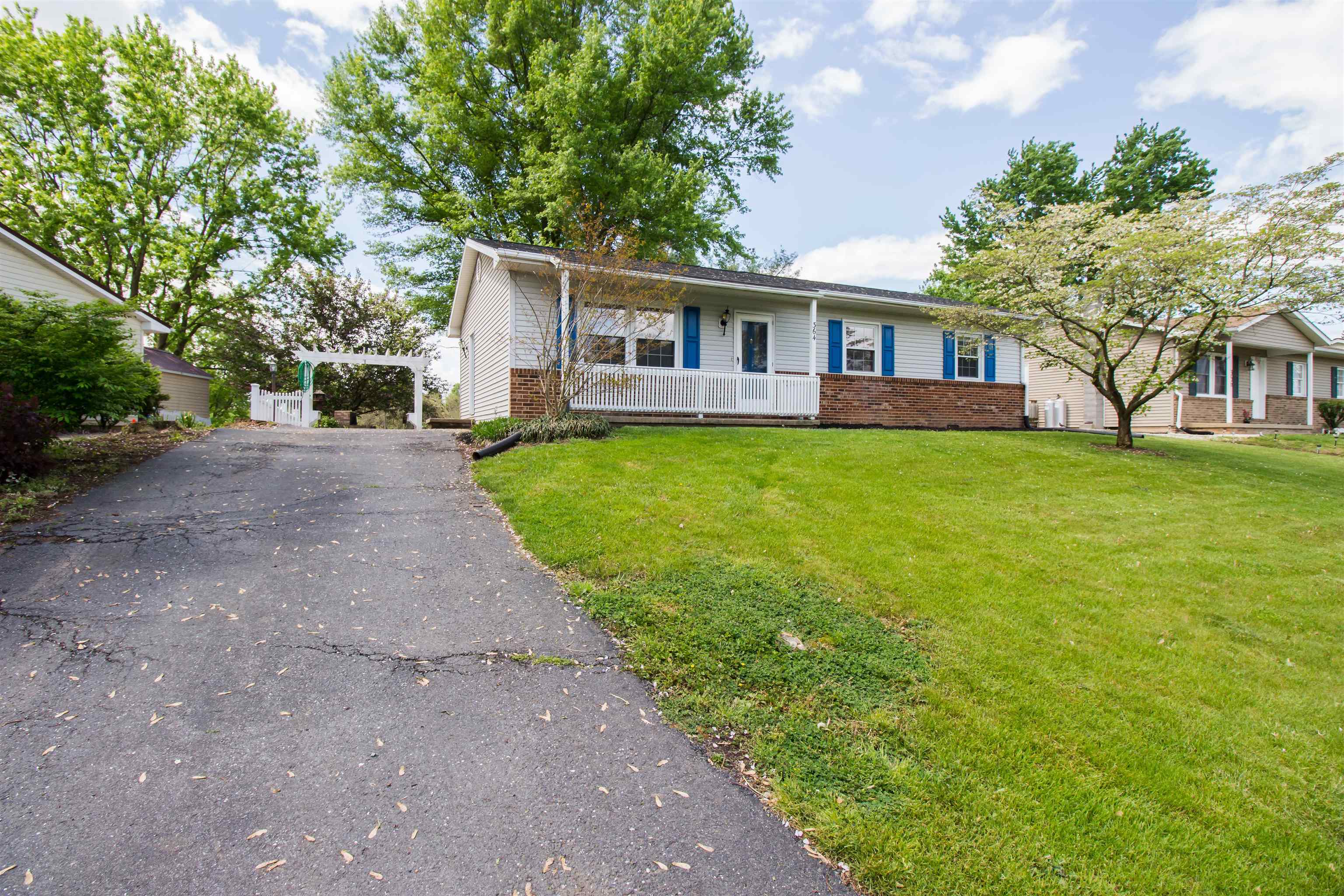 364 Ridge Court Timberville, VA 22853 - Photo 3 of 29 Gallery Image 3