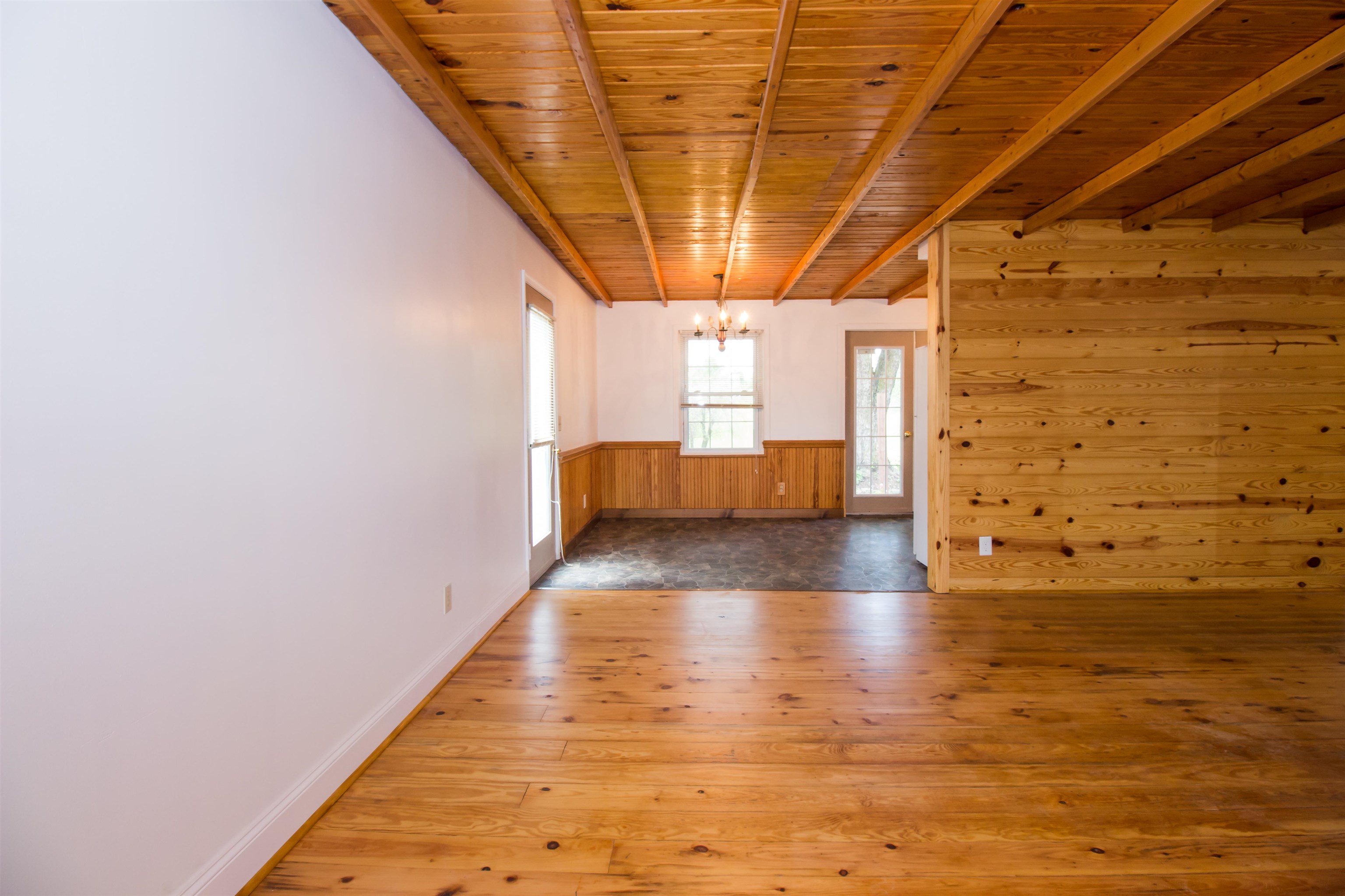 364 Ridge Court Timberville, VA 22853 - Photo 10 of 29 Gallery Image 10