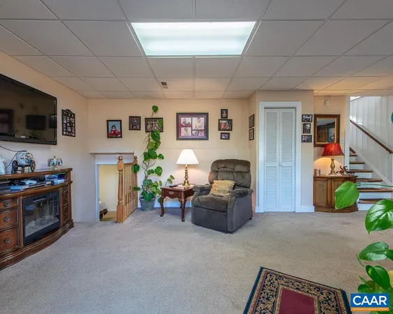 $595,000 | 3483 West River Road, Scottsville, VA 24590