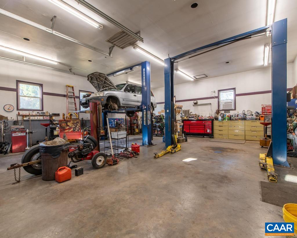 3483 West River Road Scottsville, VA 24590 - Photo 28 of 33