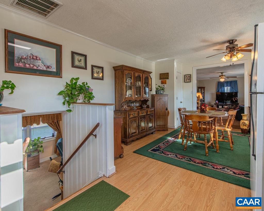 3483 West River Road Scottsville, VA 24590 - Photo 9 of 33