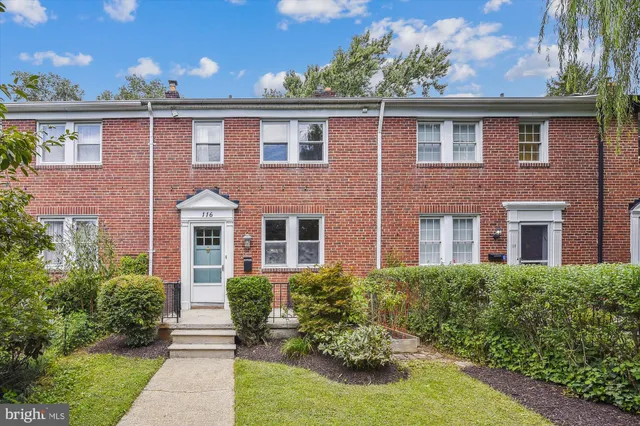 $2,800 | 116 Murdock Road, Baltimore, MD 21212