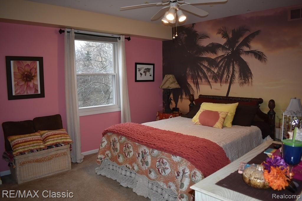 365 East Dawson Road Milford, MI 48381 - Photo 32 of 57 2nd bedroom, 17x12