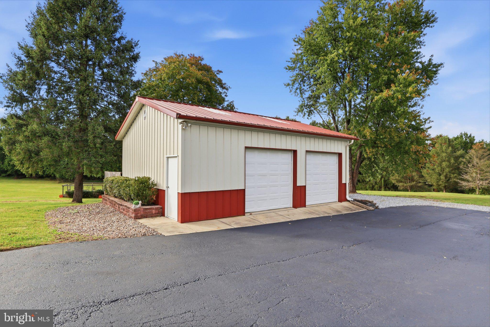 1067 Lewisberry Road Lewisberry, PA 17339 - Photo 15 of 99 Gallery Image 15