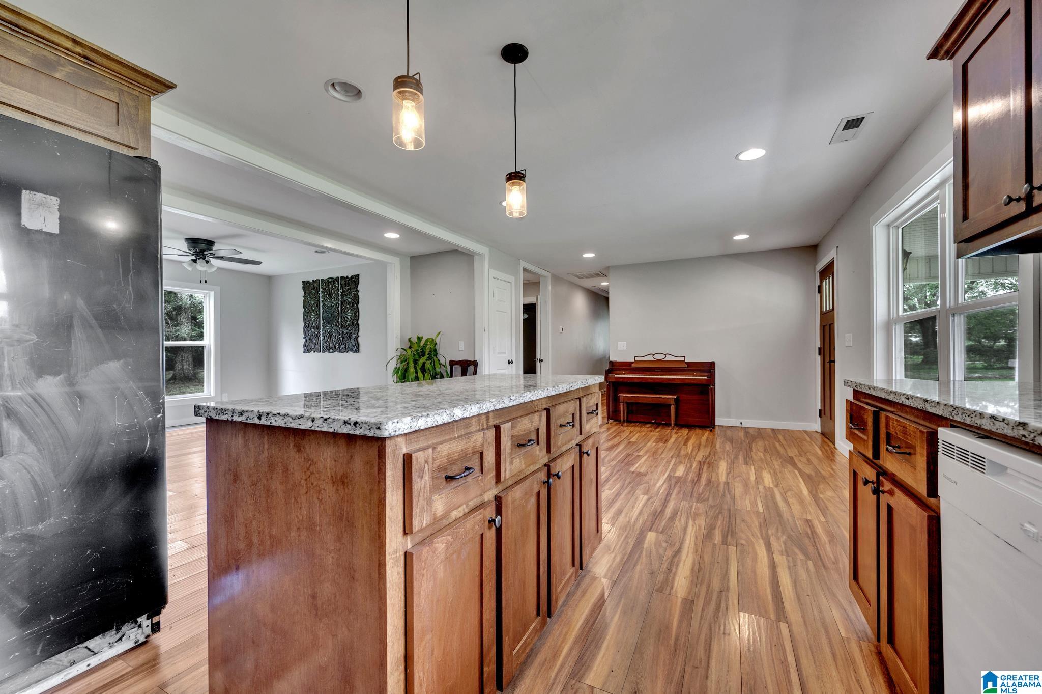 13596 Highway 11 Springville, AL 35146 - Photo 14 of 27