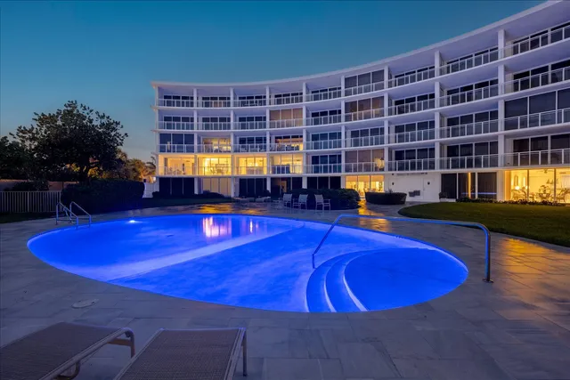 $8,000 | 1213 South Ocean Boulevard, Unit 2E, Delray Beach, FL 33483