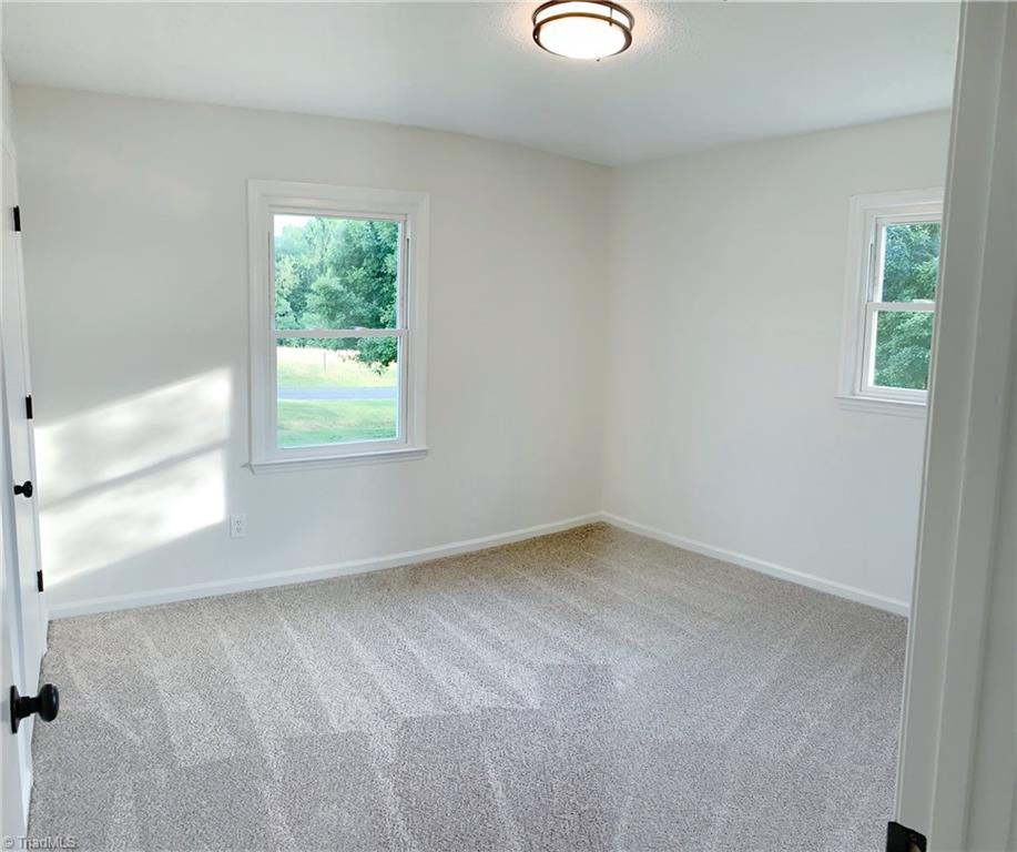 424 Early Miller Road Lexington, NC 27292 - Photo 14 of 18 Gallery Image 14