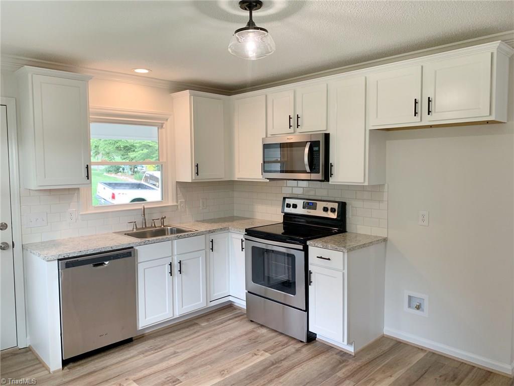 424 Early Miller Road Lexington, NC 27292 - Photo 4 of 18 Gallery Image 4