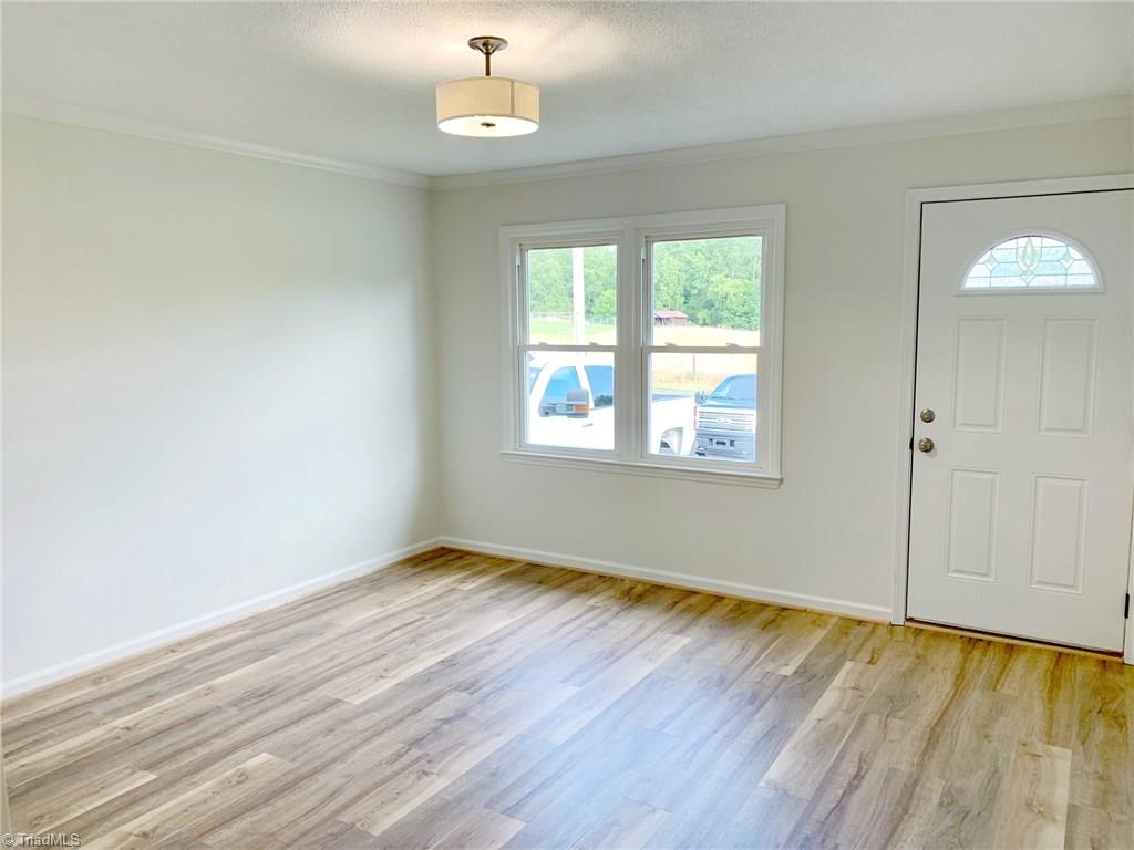424 Early Miller Road Lexington, NC 27292 - Photo 6 of 18 Gallery Image 6