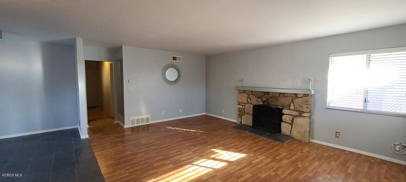 724 Erringer Road Simi Valley, CA 93065 - Photo 11 of 16 e11