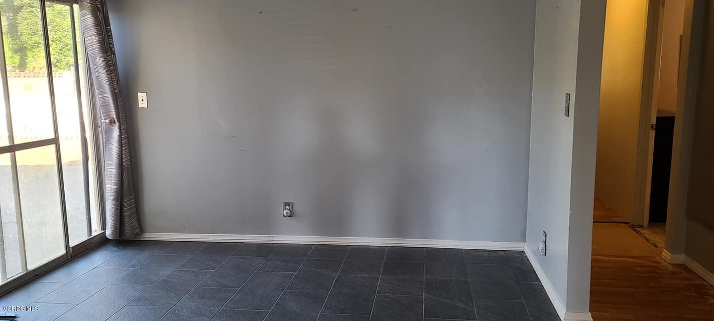 724 Erringer Road Simi Valley, CA 93065 - Photo 12 of 16 e12