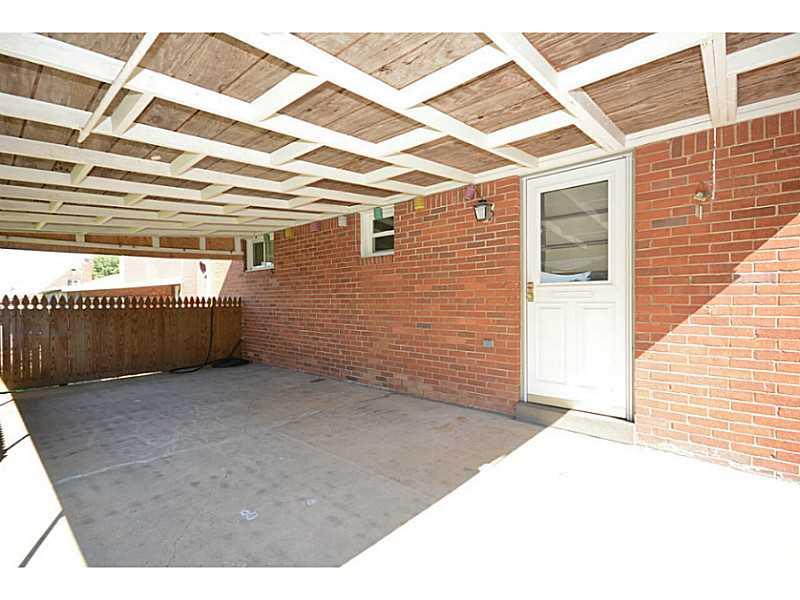 536 Springfield Street Pittsburgh, PA 15220 - Photo 21 of 25 Patio/Deck.